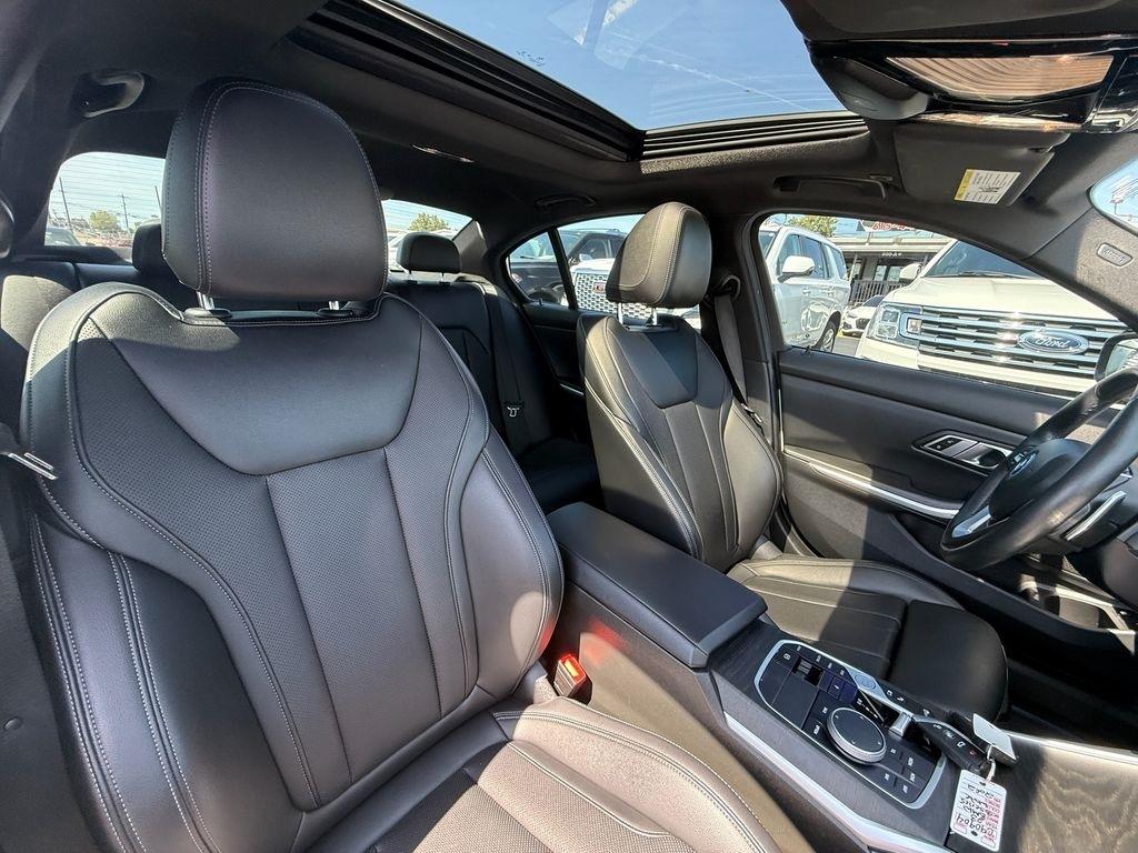 BMW 3-Series 330e xDrive 2023