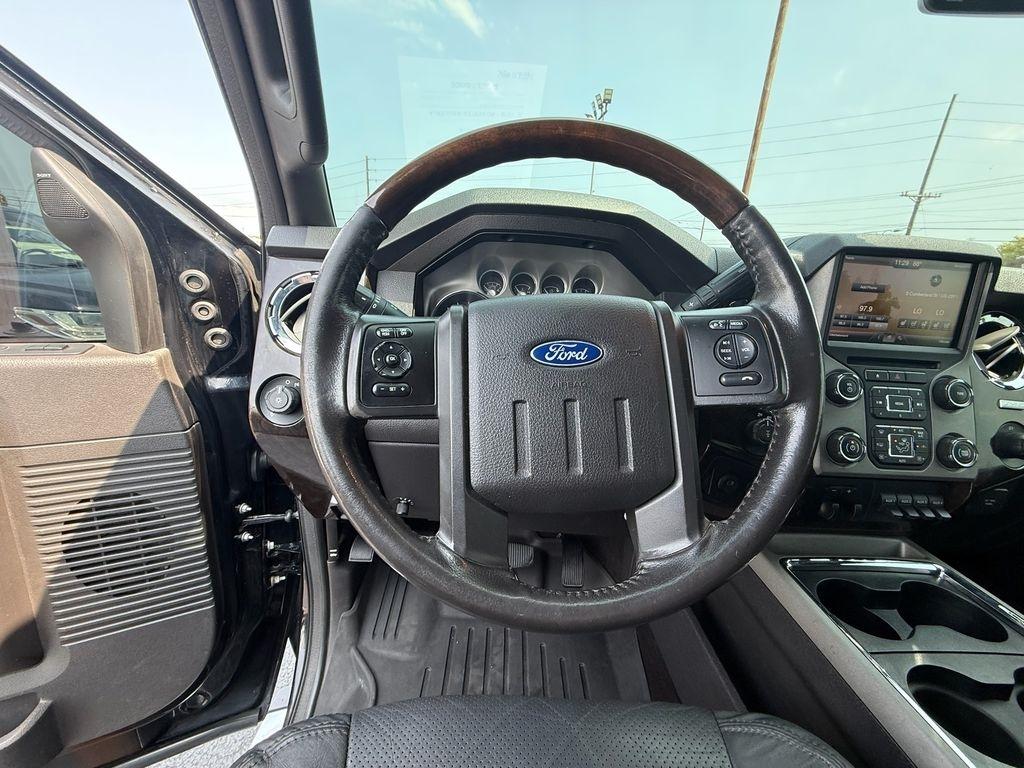 Ford F-350 SD Platinum Crew Cab 4WD 2016