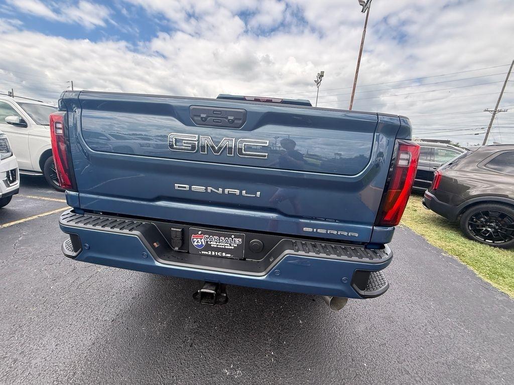 GMC Sierra 2500HD Denali Ultimate Crew Cab 4WD 2026