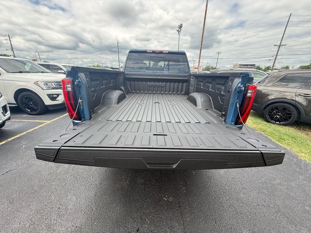 GMC Sierra 2500HD Denali Ultimate Crew Cab 4WD 2026