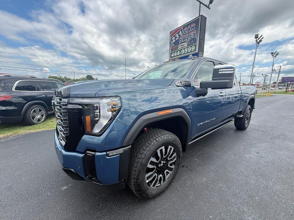 GMC Sierra 2500HD Denali Ultimate Crew Cab 4WD 2026