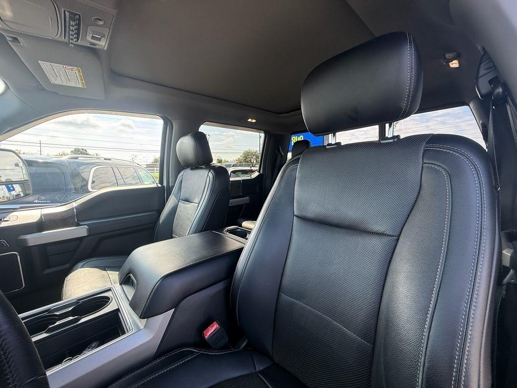 Ford F-350 SD Lariat Crew Cab DRW 4WD 2018