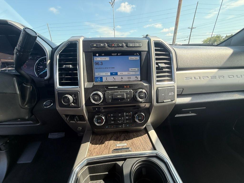 Ford F-350 SD Lariat Crew Cab DRW 4WD 2018