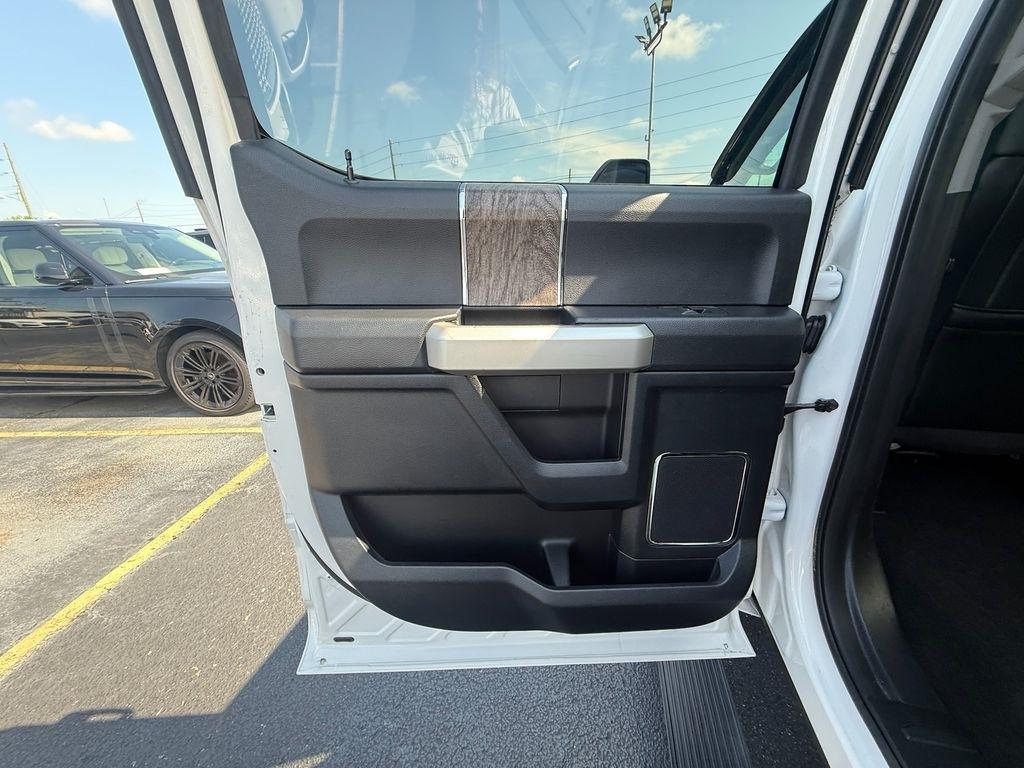 Ford F-350 SD Lariat Crew Cab DRW 4WD 2018