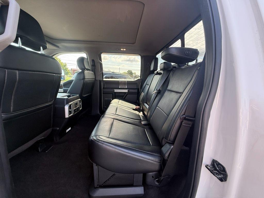 Ford F-350 SD Lariat Crew Cab DRW 4WD 2018