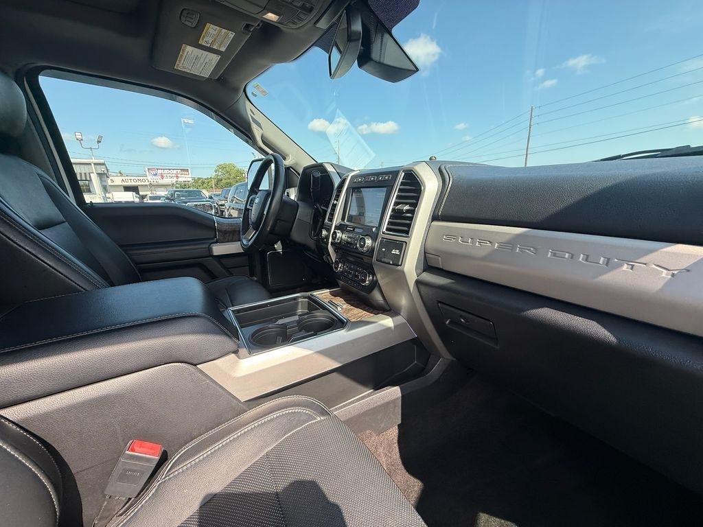 Ford F-350 SD Lariat Crew Cab DRW 4WD 2018