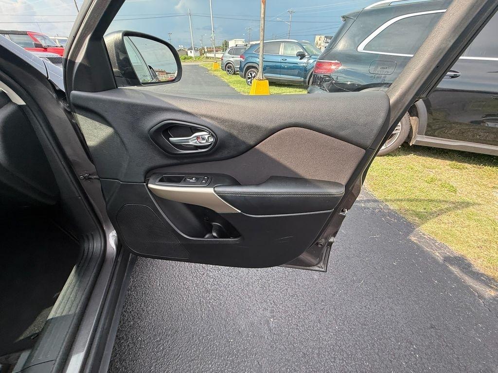 Jeep Cherokee Latitude FWD 2018