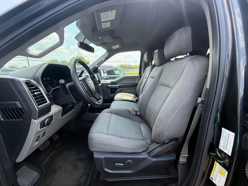 Ford F-150 XLT SuperCrew 4WD 2015