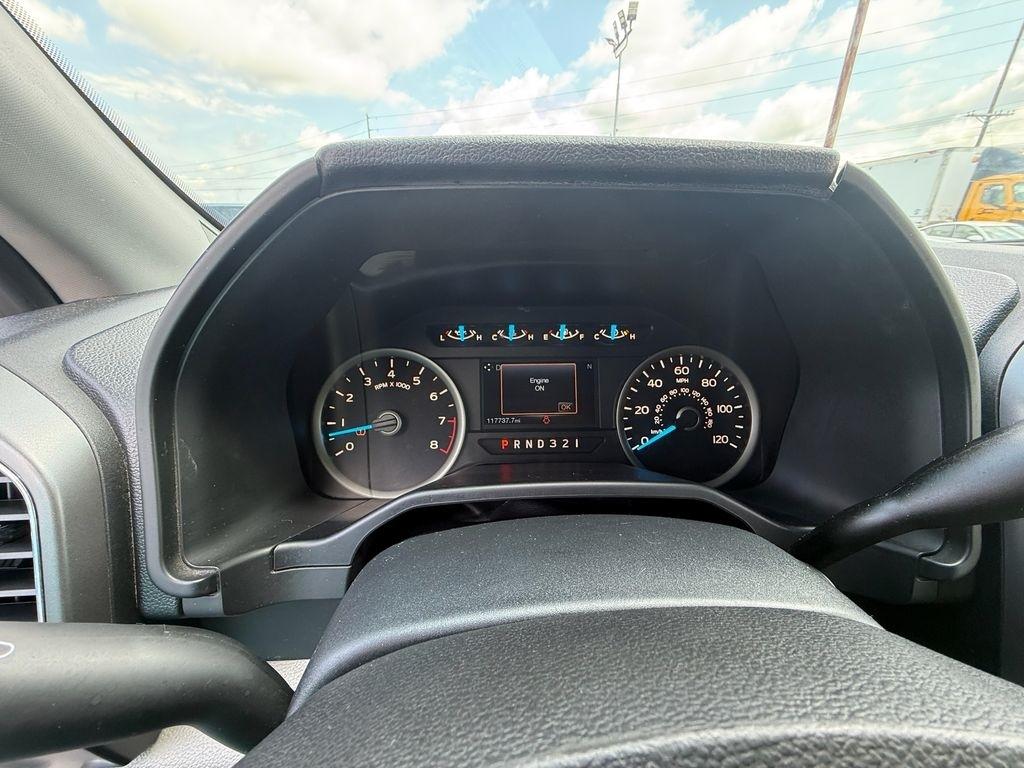 Ford F-150 XLT SuperCrew 4WD 2015