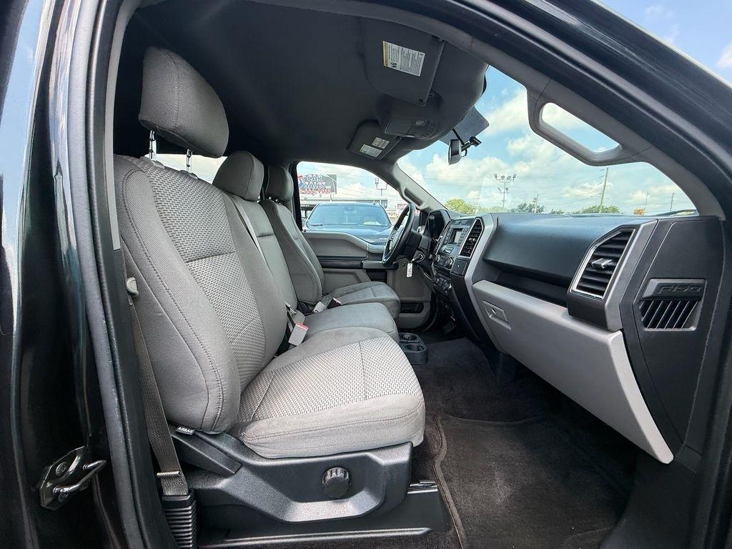 Ford F-150 XLT SuperCrew 4WD 2015