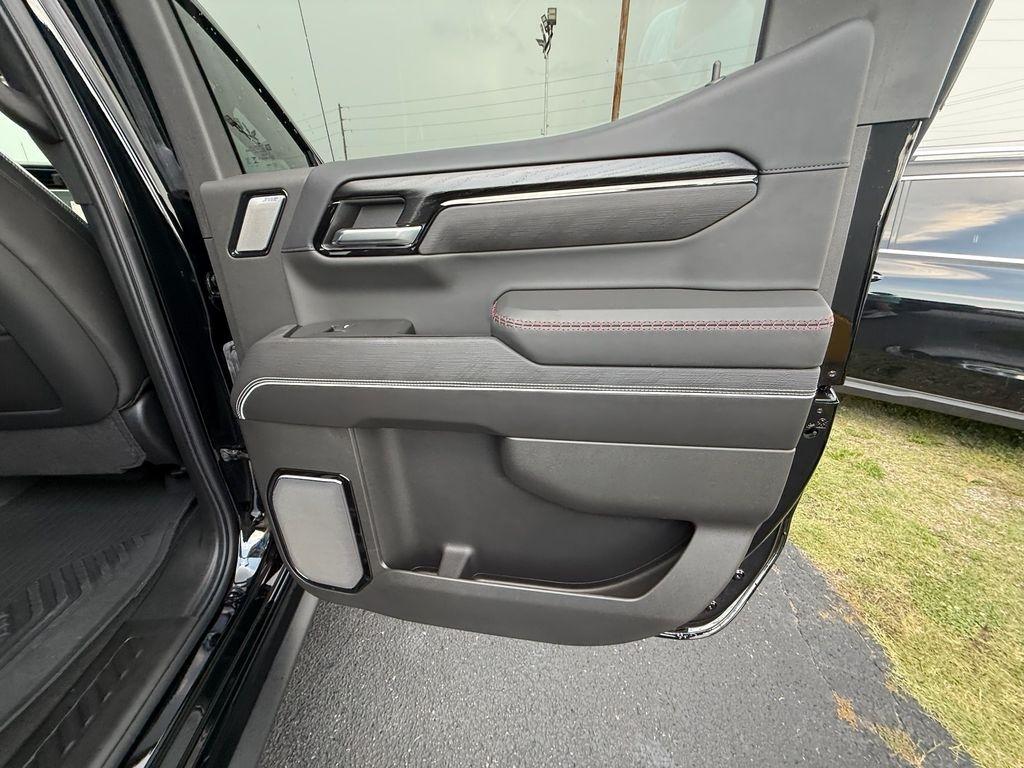 GMC Sierra 1500 AT4X Crew Cab 4WD 2026