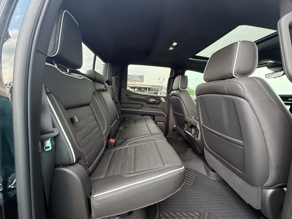 GMC Sierra 1500 AT4X Crew Cab 4WD 2026