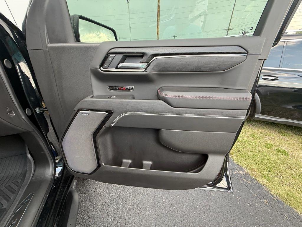 GMC Sierra 1500 AT4X Crew Cab 4WD 2026