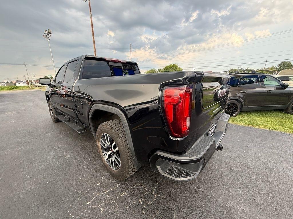 GMC Sierra 1500 AT4 Crew Cab 4WD 2023