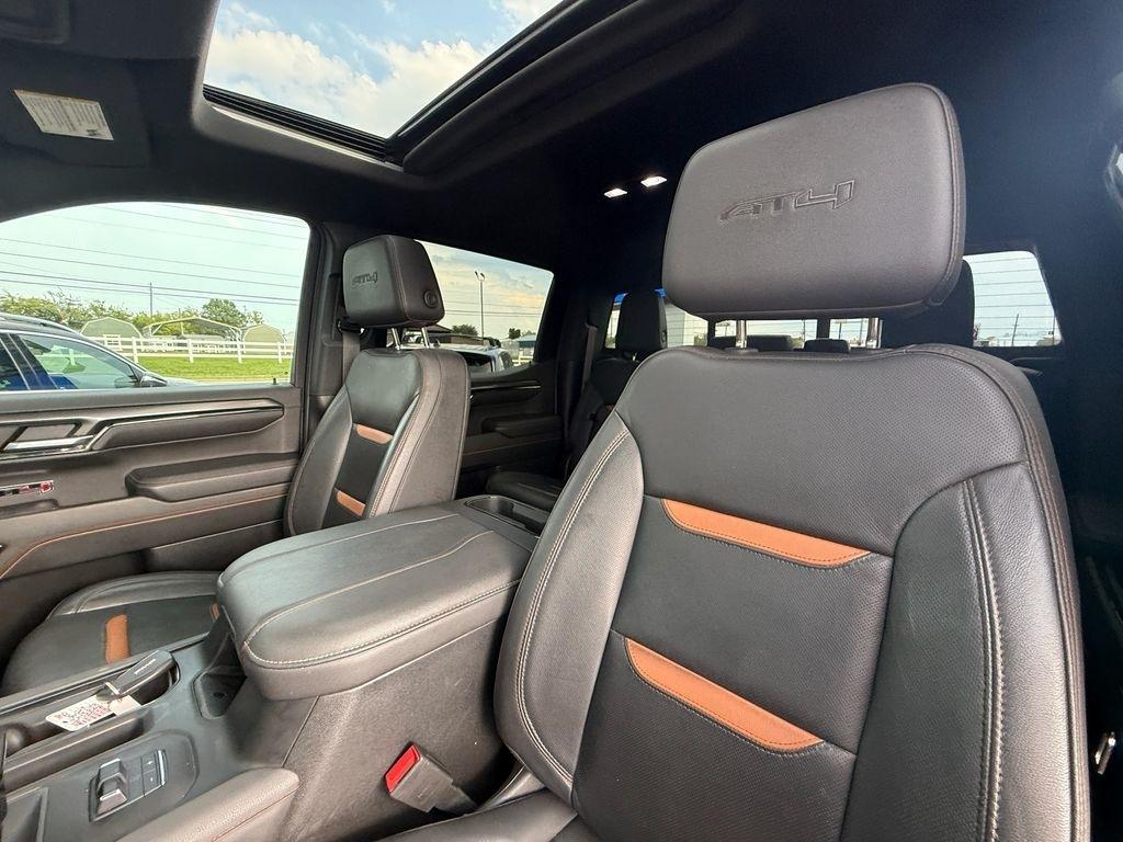 GMC Sierra 1500 AT4 Crew Cab 4WD 2023
