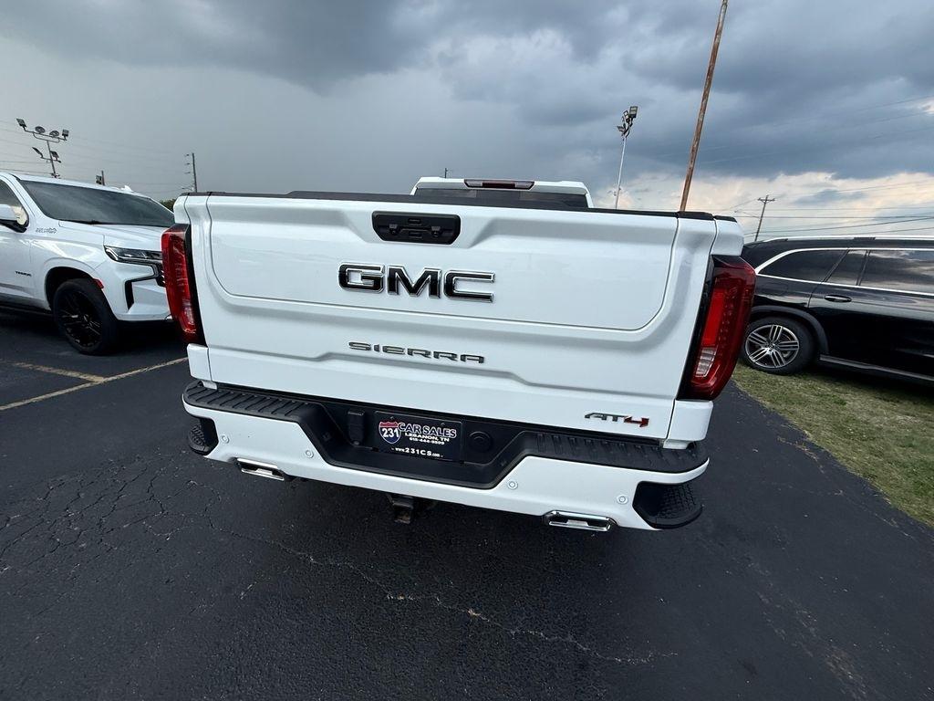 GMC Sierra 1500 AT4 Crew Cab 4WD 2024