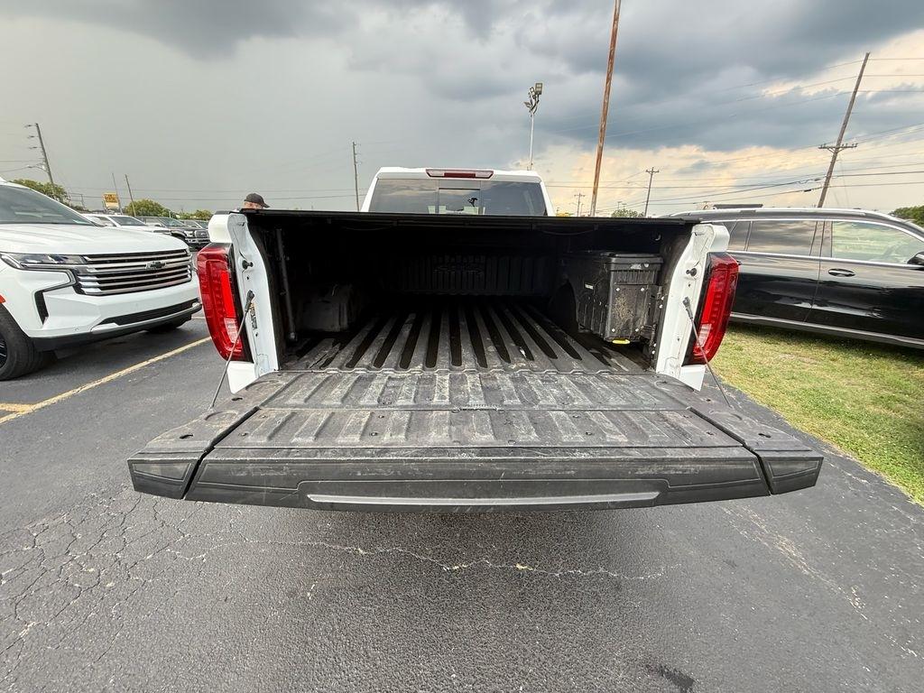 GMC Sierra 1500 AT4 Crew Cab 4WD 2024