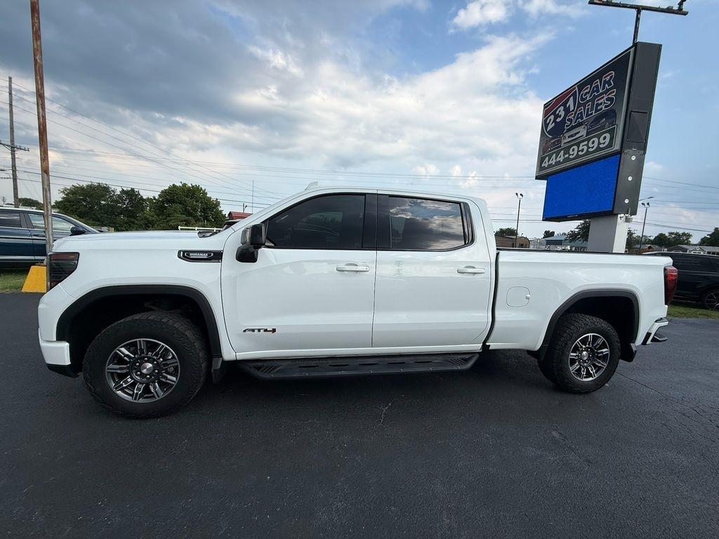 GMC Sierra 1500 AT4 Crew Cab 4WD 2024