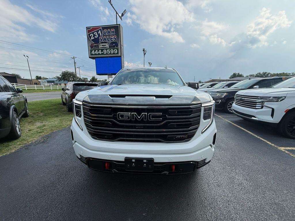 GMC Sierra 1500 AT4 Crew Cab 4WD 2024
