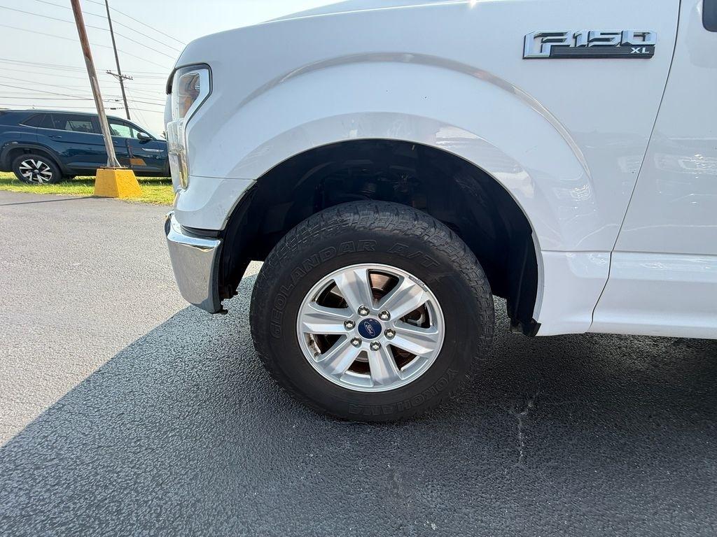 Ford F-150 XL SuperCrew 4WD 2017