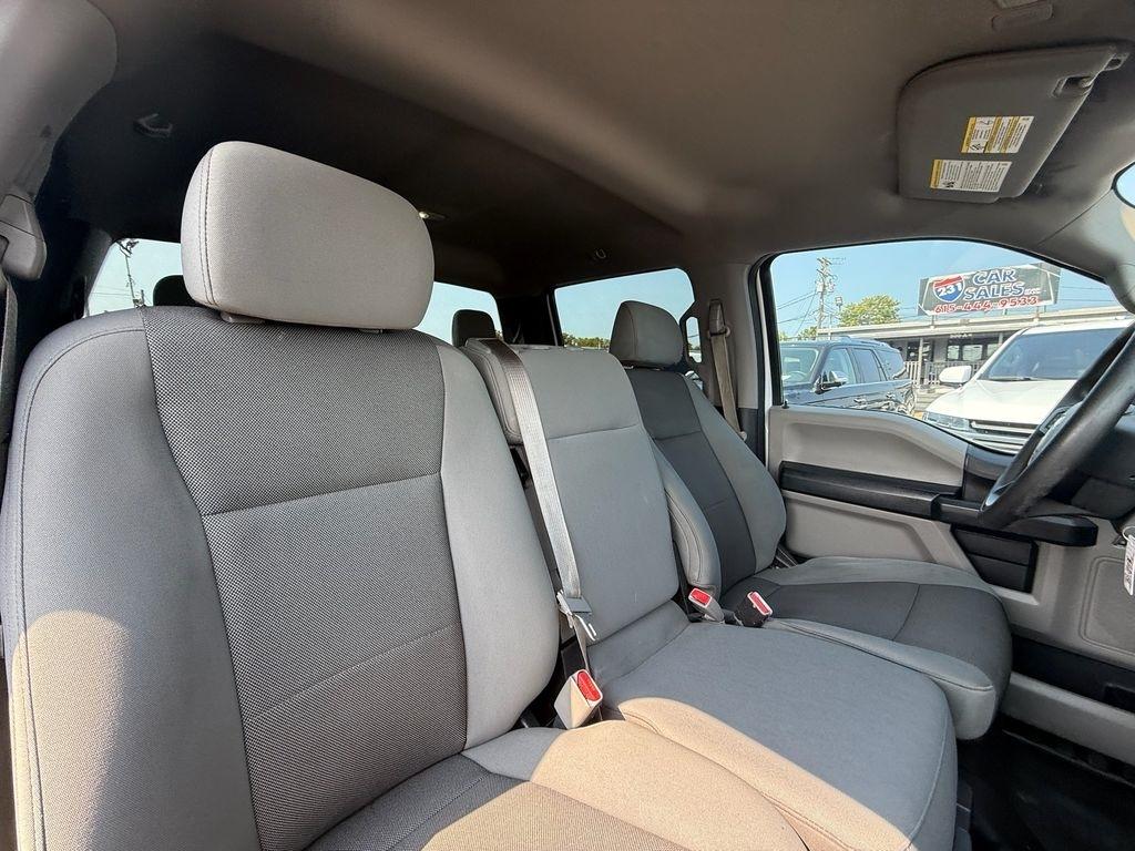 Ford F-150 XL SuperCrew 4WD 2017