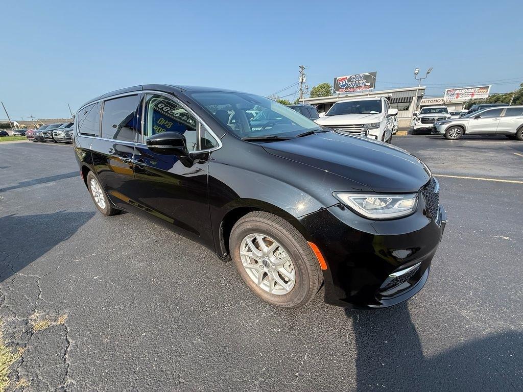 Chrysler Pacifica Touring L 2024