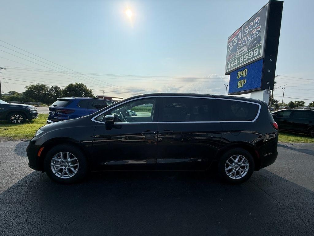 Chrysler Pacifica Touring L 2024