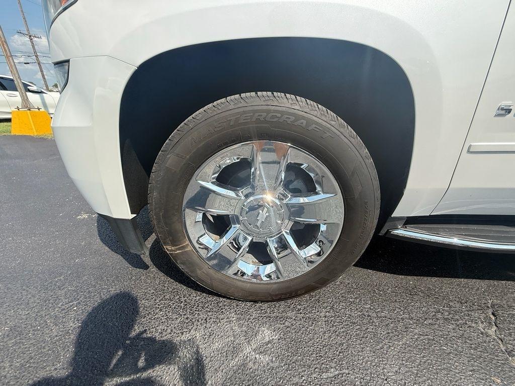 Chevrolet Suburban Premier 4WD 2017