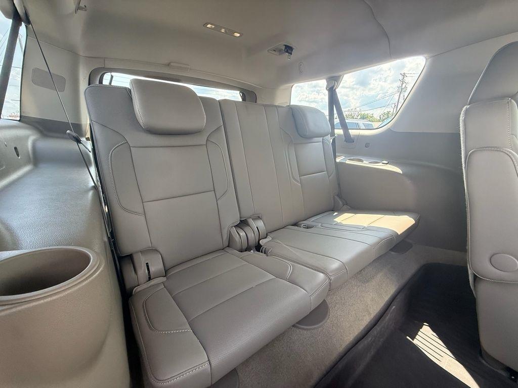 Chevrolet Suburban Premier 4WD 2017
