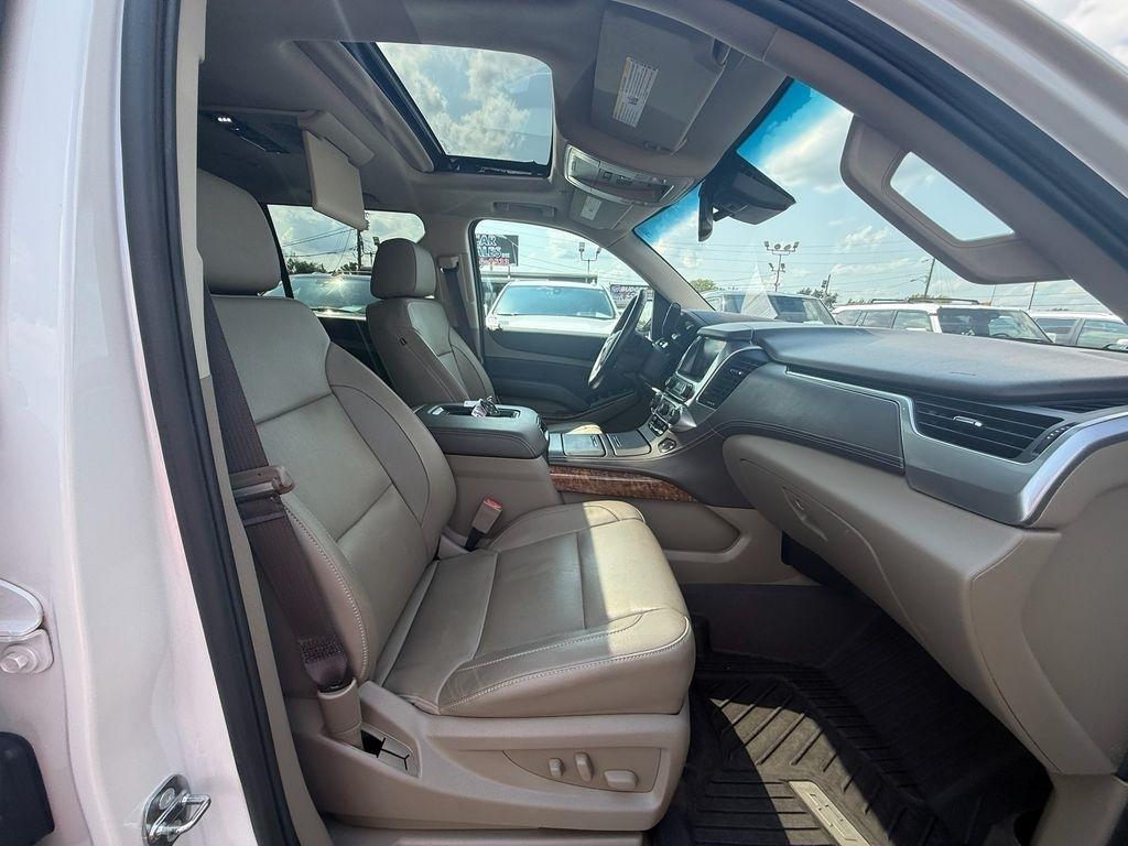 Chevrolet Suburban Premier 4WD 2017