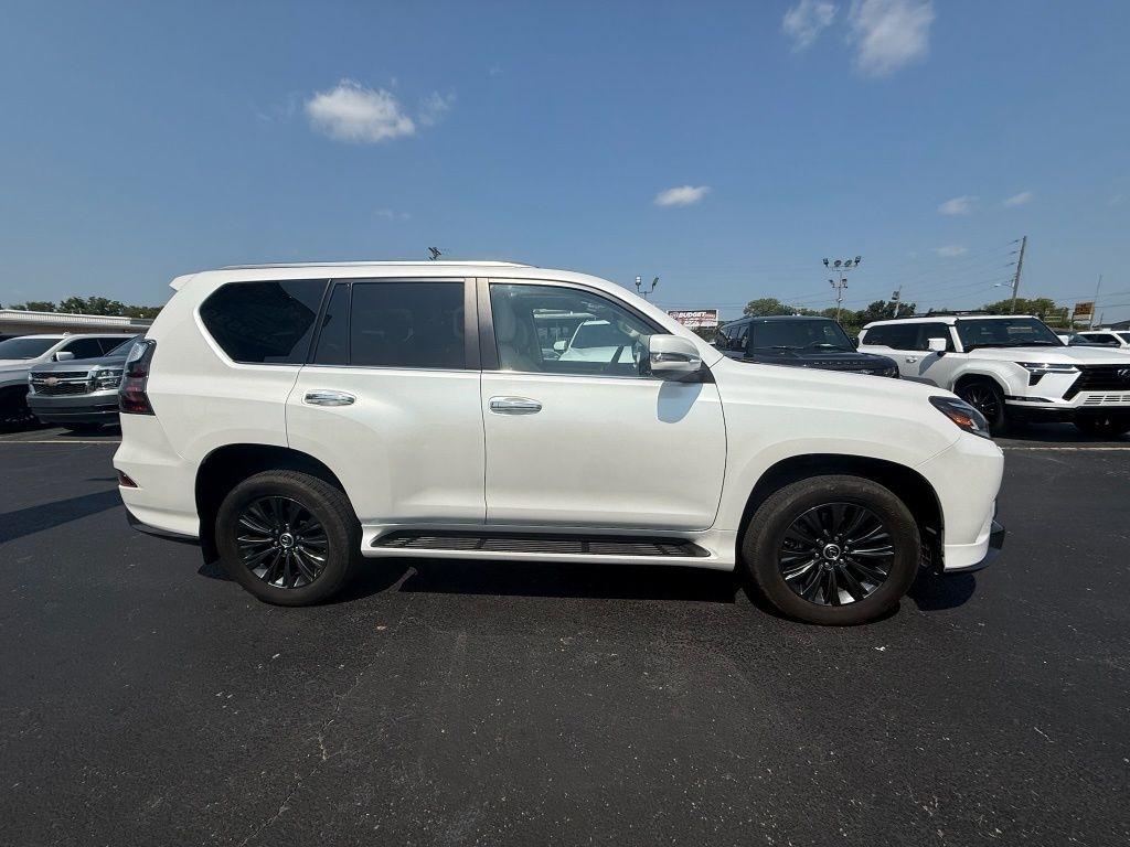 Lexus GX 460 Base 2023