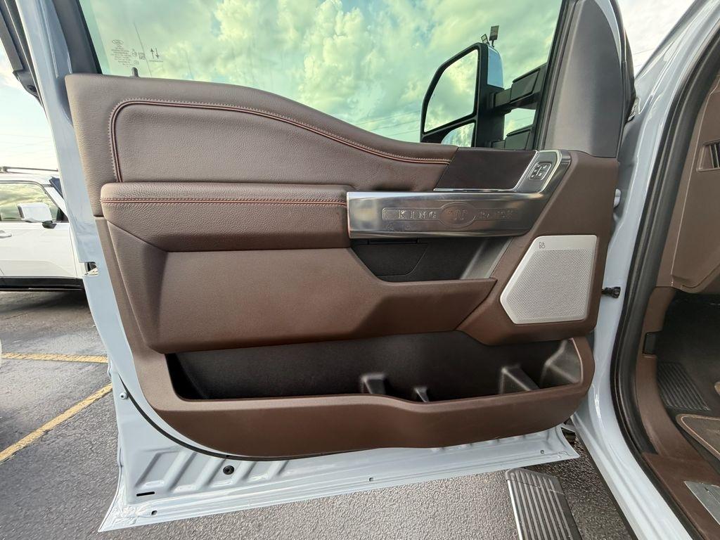 Ford F-250 SD King Ranch Crew Cab 4WD 2026