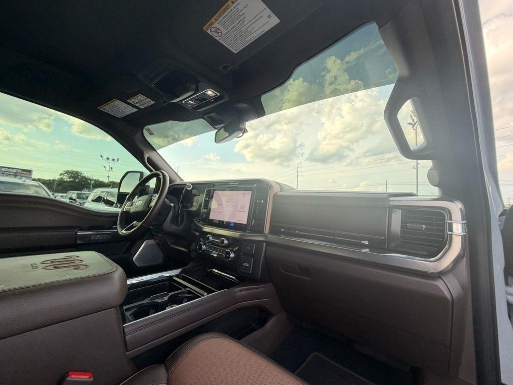 Ford F-250 SD King Ranch Crew Cab 4WD 2026