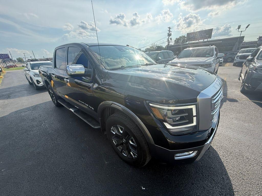 Nissan Titan Platinum Reserve Crew Cab 4WD 2020