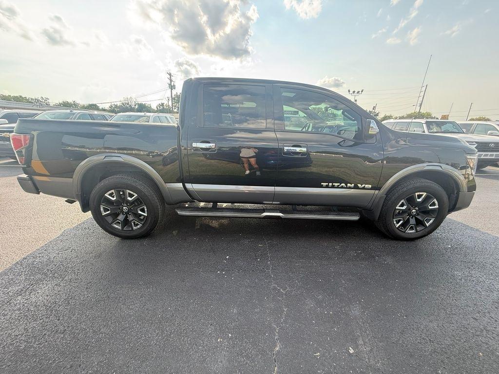 Nissan Titan Platinum Reserve Crew Cab 4WD 2020