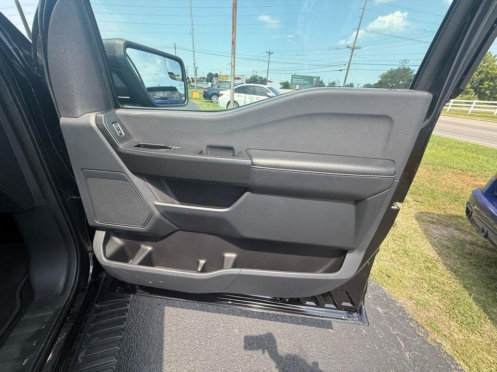 Ford F-150 XL SuperCrew 2WD 2023