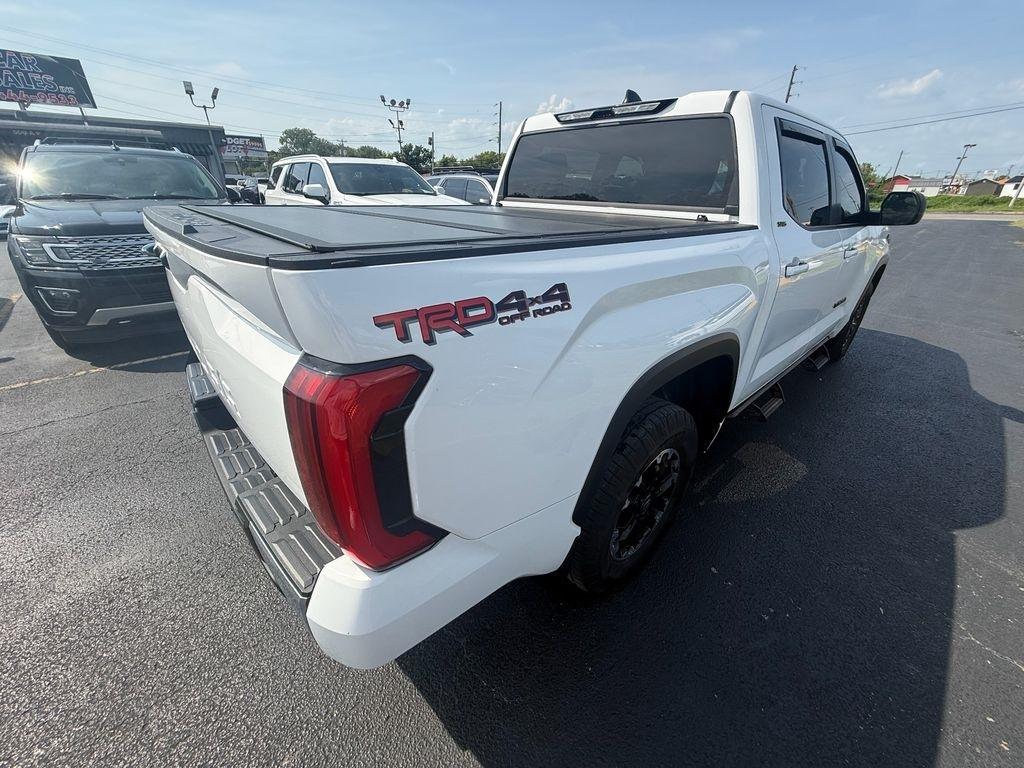 Toyota Tundra SR5 CrewMax 4WD 2026
