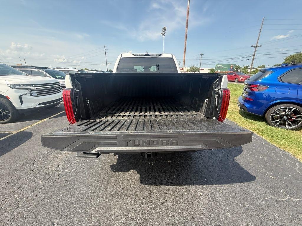 Toyota Tundra SR5 CrewMax 4WD 2026