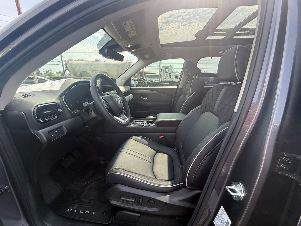 Honda Pilot Elite AWD 2026