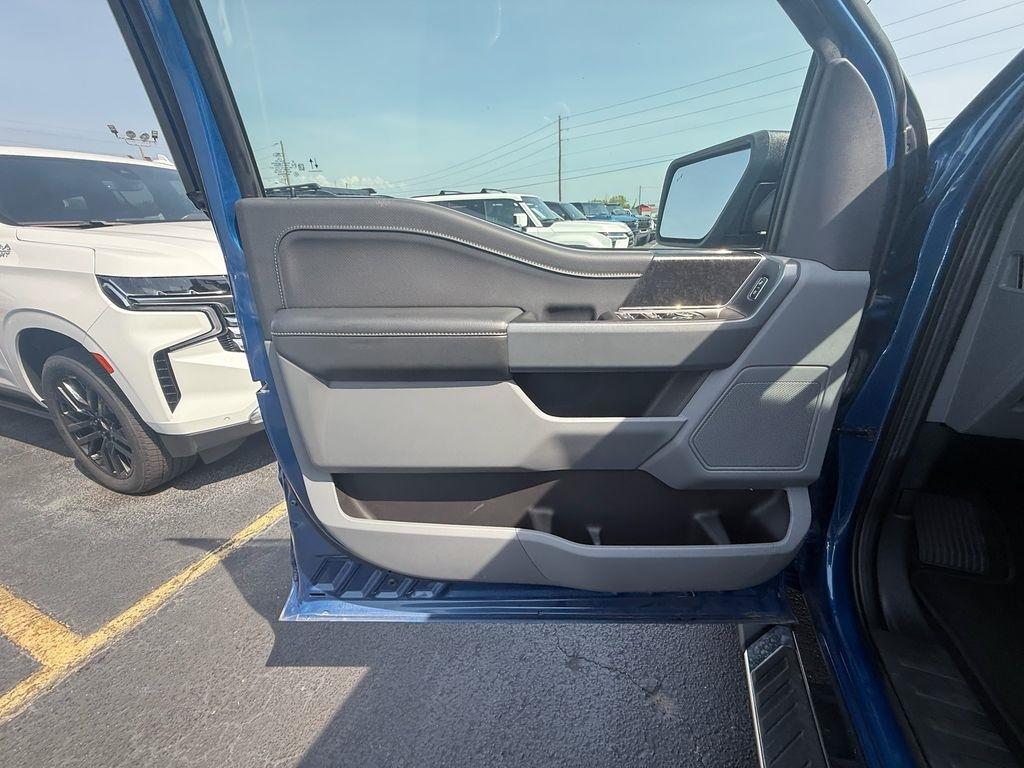 Ford F-150 XLT SuperCrew 4WD 2023