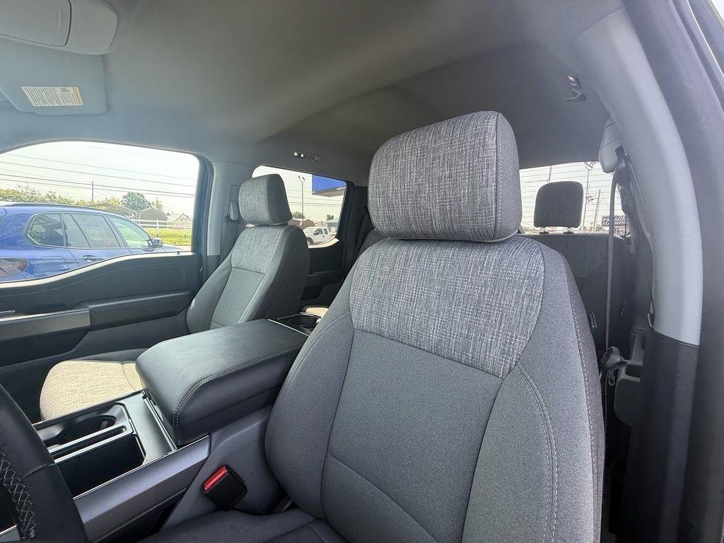 Ford F-150 XLT SuperCrew 4WD 2023