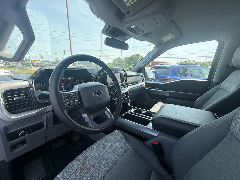Ford F-150 XLT SuperCrew 4WD 2023