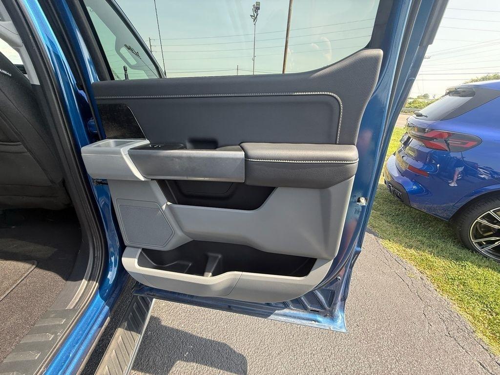 Ford F-150 XLT SuperCrew 4WD 2023