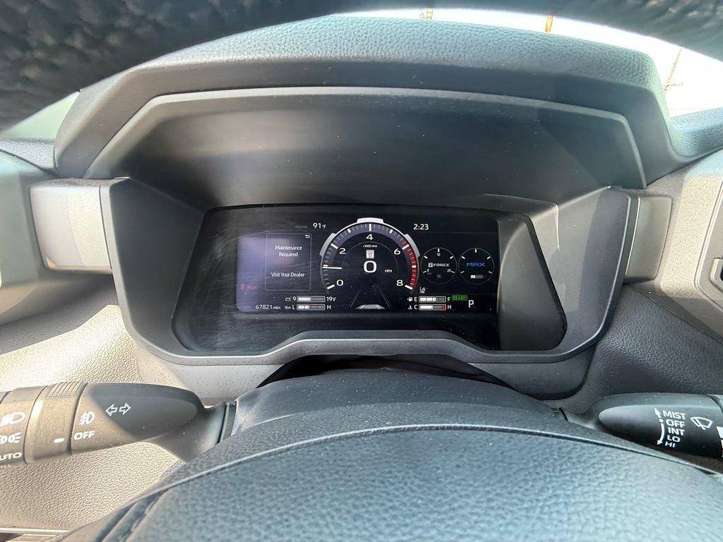 Toyota Sequoia SR5 5.7L 4WD 2023