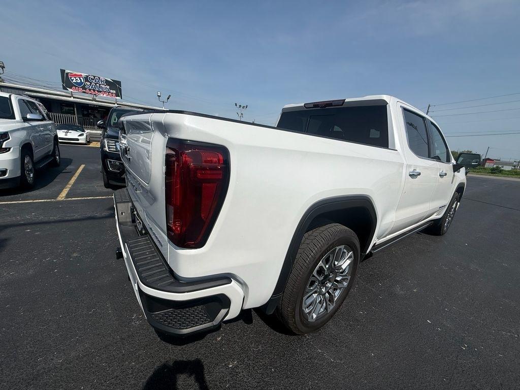 GMC Sierra 1500 Denali Ultimate Crew Cab 4WD 2023