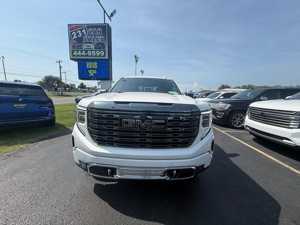 GMC Sierra 1500 Denali Ultimate Crew Cab 4WD 2023