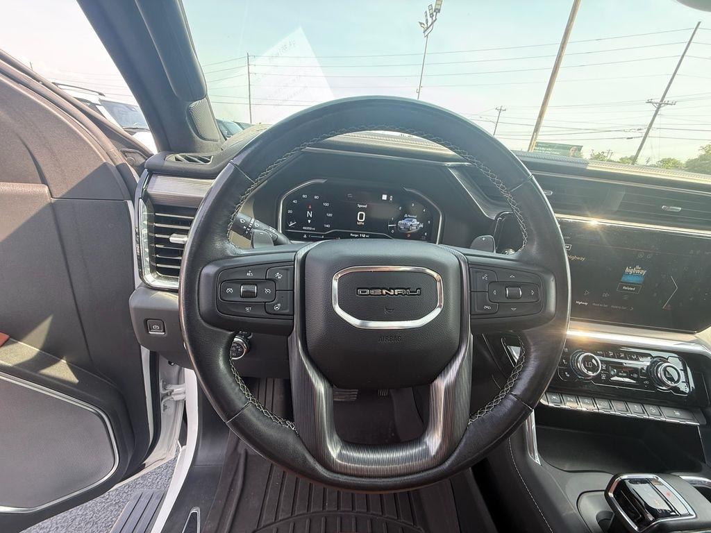 GMC Sierra 1500 Denali Ultimate Crew Cab 4WD 2023
