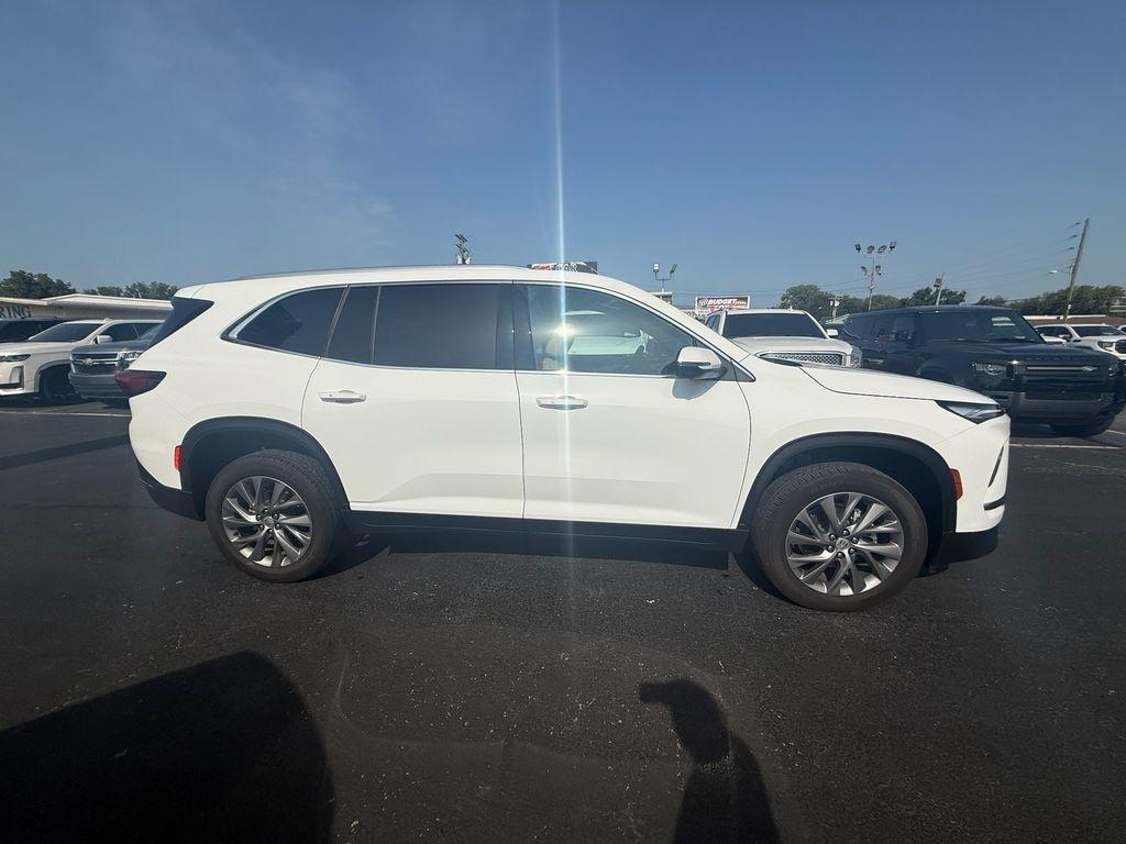 Buick Enclave Preferred FWD 2026
