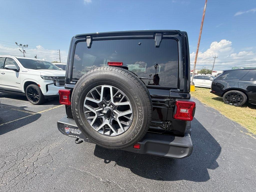 Jeep Wrangler Sahara 2024