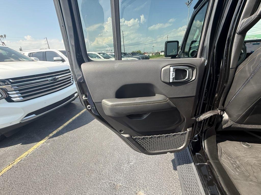 Jeep Wrangler Sahara 2024